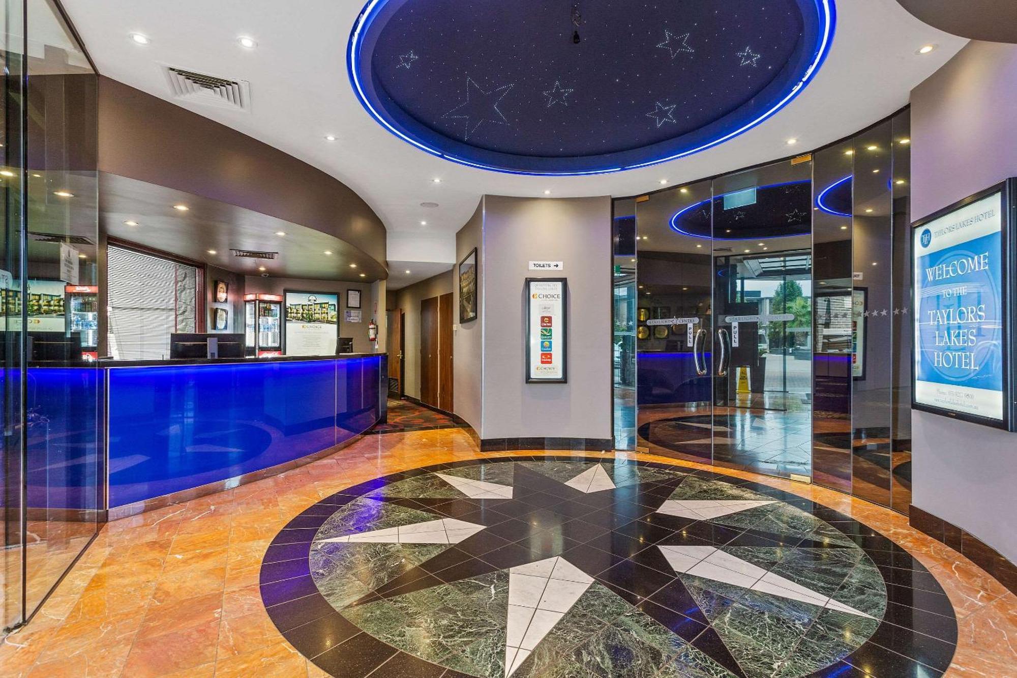 Quality Hotel Taylors Lakes Buitenkant foto