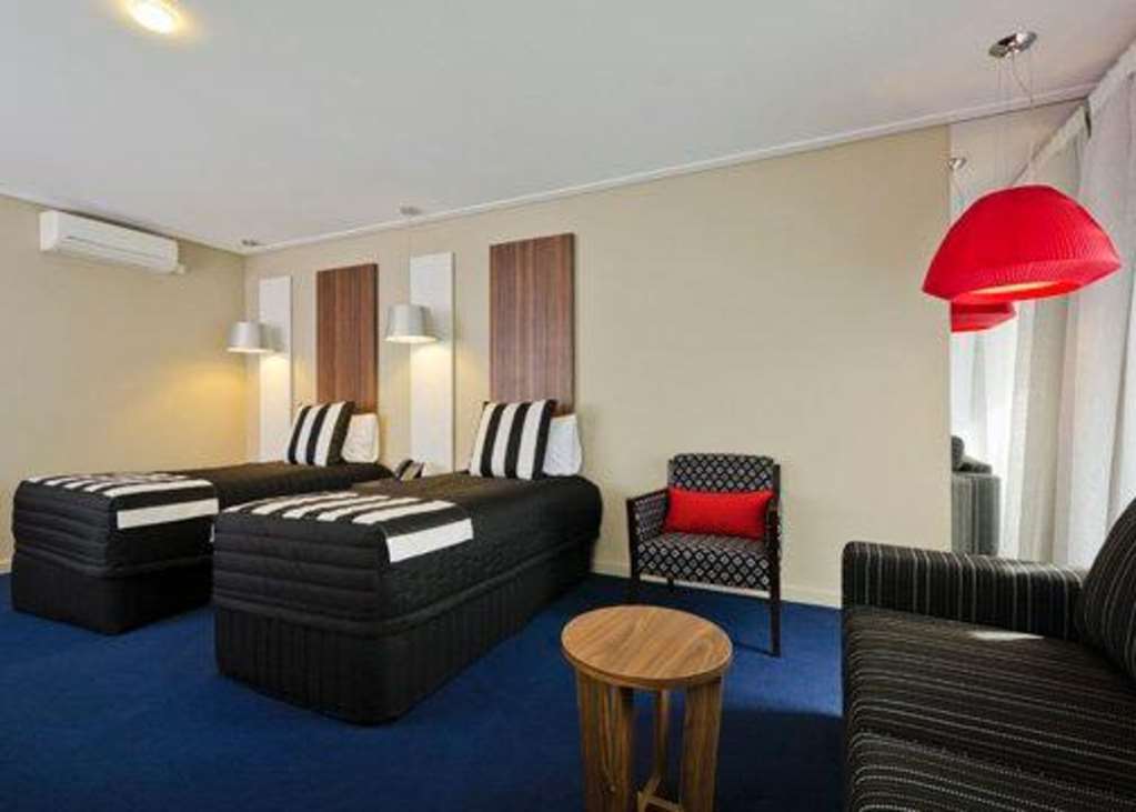 Quality Hotel Taylors Lakes Kamer foto