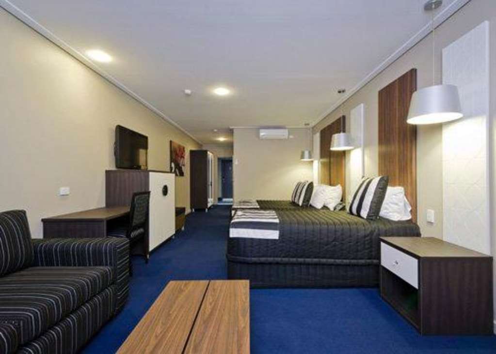 Quality Hotel Taylors Lakes Kamer foto