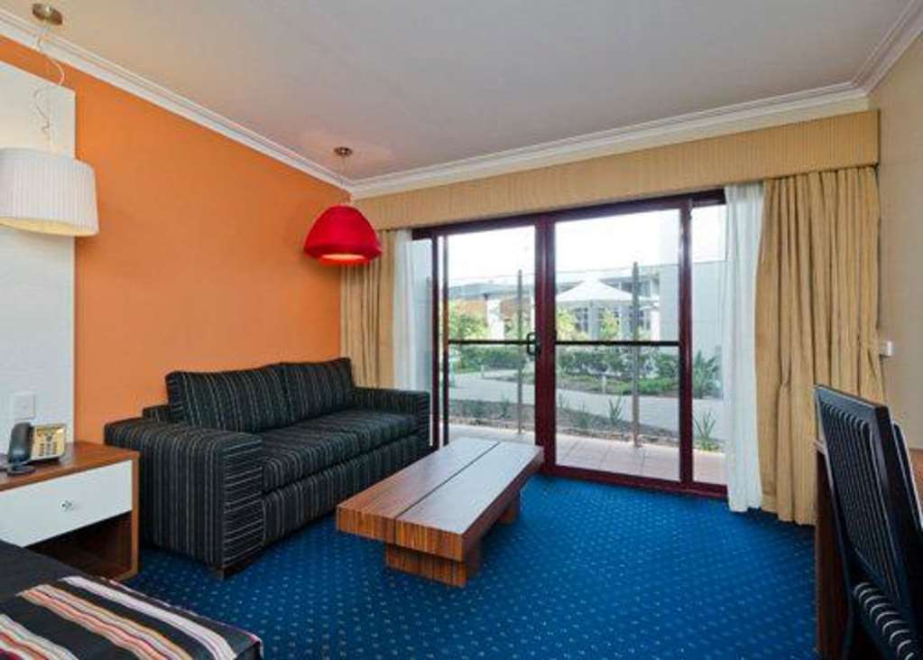 Quality Hotel Taylors Lakes Kamer foto