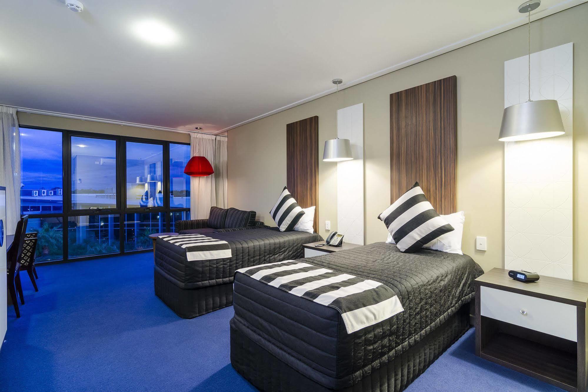 Quality Hotel Taylors Lakes Buitenkant foto