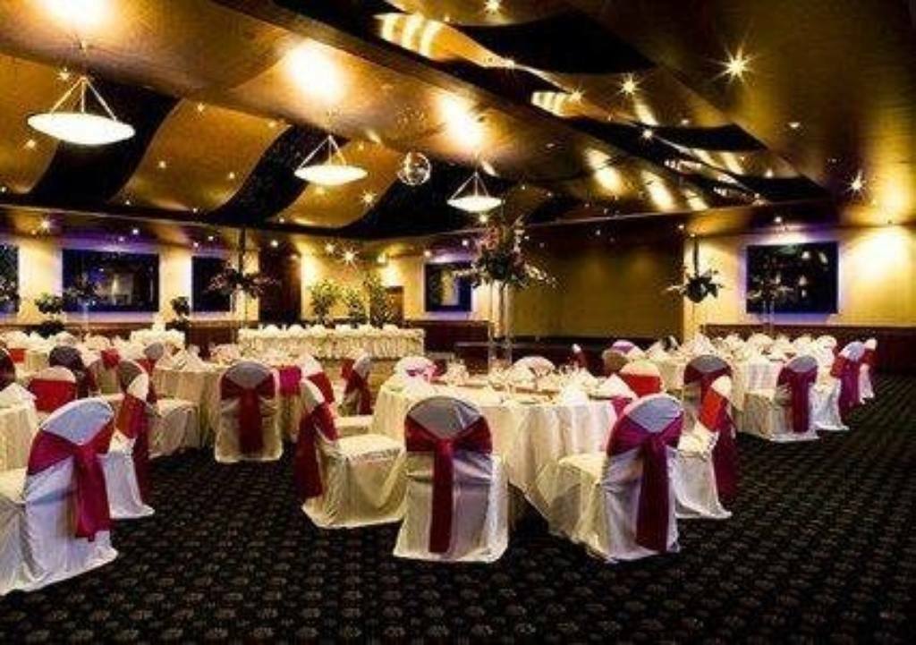 Quality Hotel Taylors Lakes Buitenkant foto