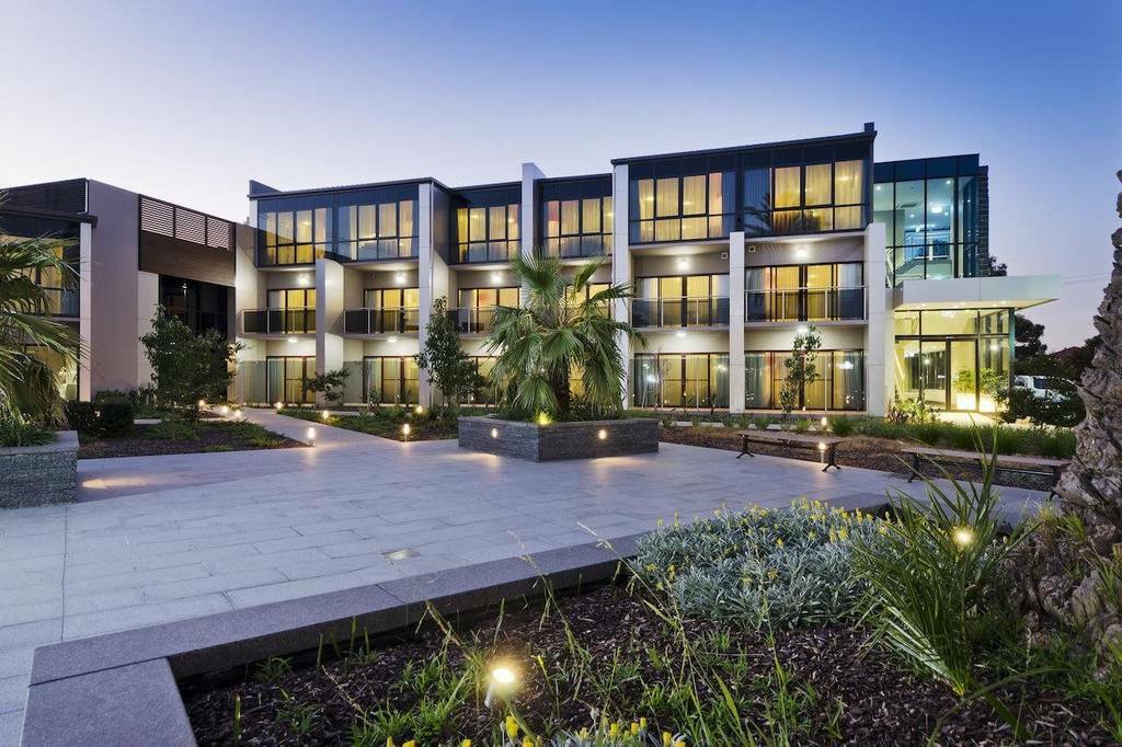 Quality Hotel Taylors Lakes Buitenkant foto