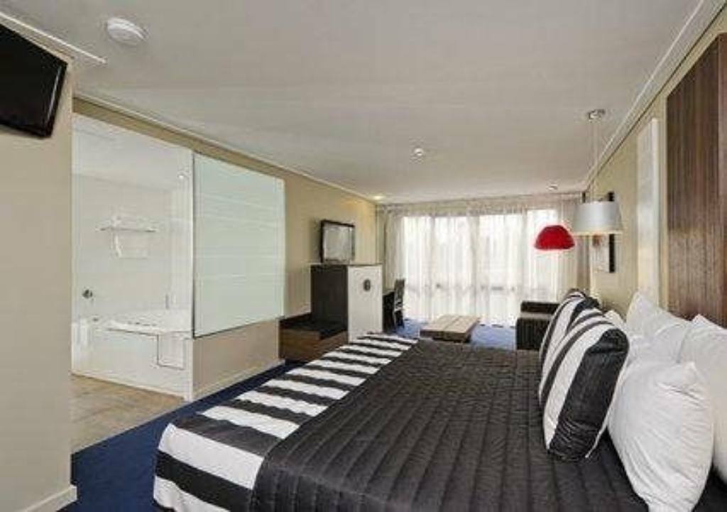 Quality Hotel Taylors Lakes Buitenkant foto