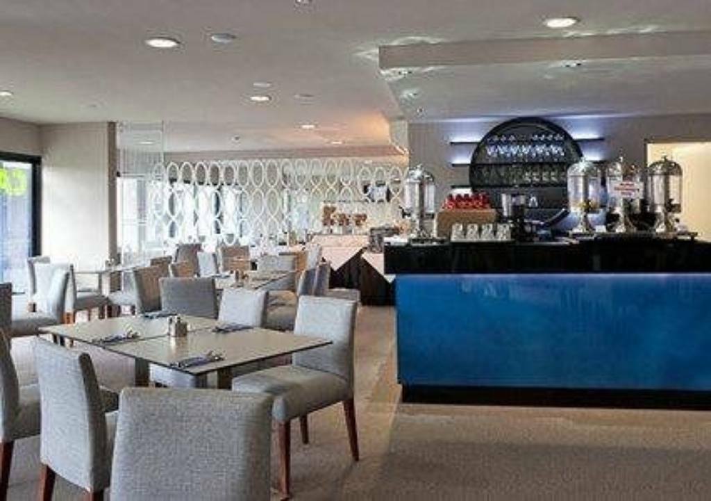 Quality Hotel Taylors Lakes Buitenkant foto